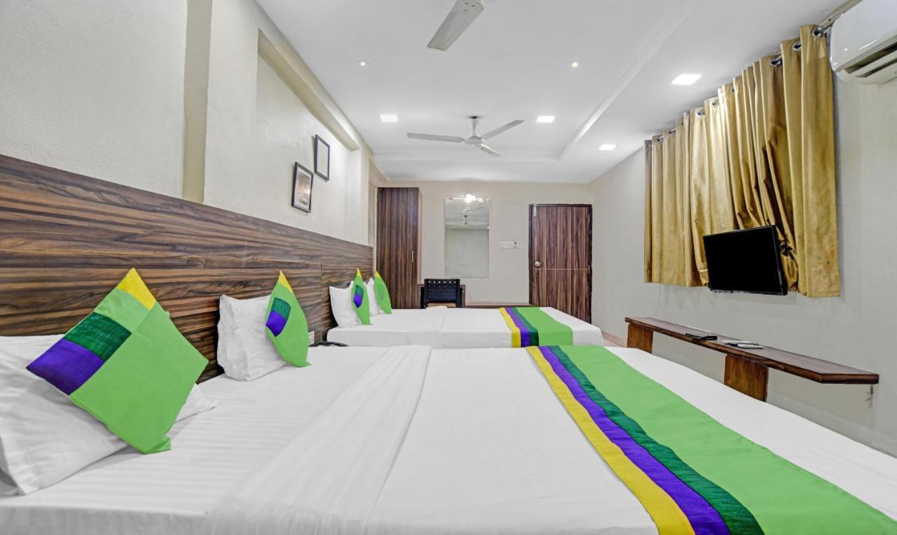Treebo Trend Royal Galaxy Park Hotel Indore Buitenkant foto
